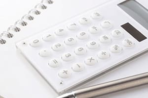 業界最低水準の価格、都度払い