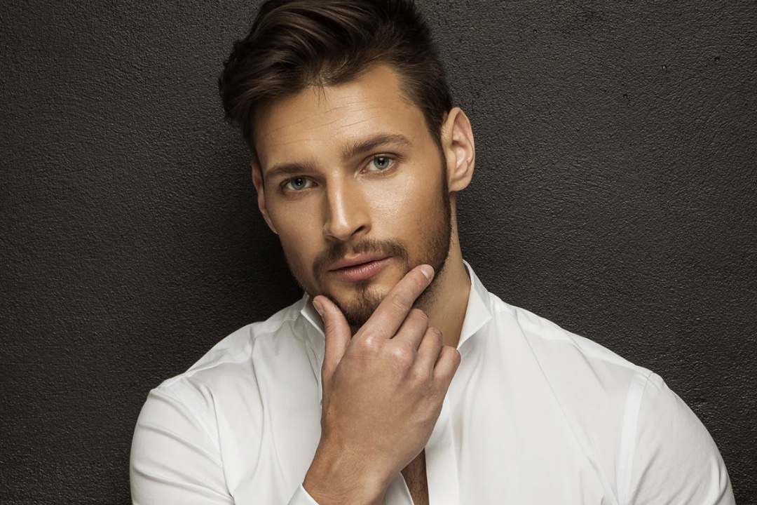 なぜ冬のヒゲ、青ヒゲが濃く見えるのか知ってますか？